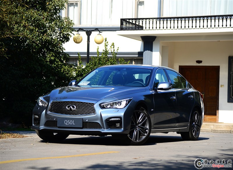 英菲尼迪Q50L车型 外观图