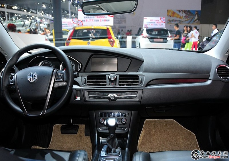 MG6掀背车型 外观图