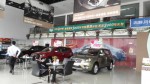 运泽吉利4S店 新车展示