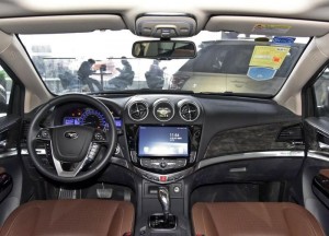 比亚迪S7车型 外观图
