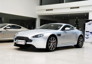˹١V8 Vantage