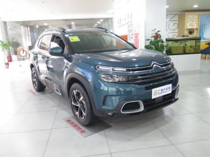 天逸 C5 AIRCROSS车型 外观图