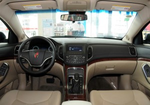 荣威950车型 外观图