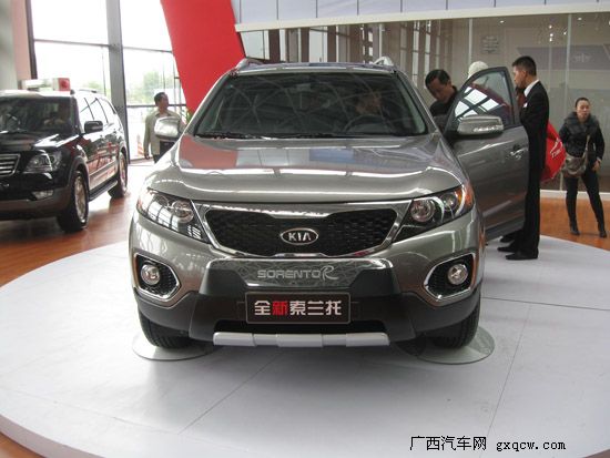 2009年南宁国际车展进口起亚汽车