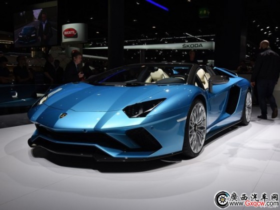  Aventador 2018 Aventador S Roadster