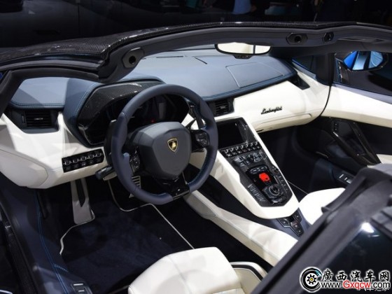 兰博基尼 Aventador 2018款 Aventador S Roadster