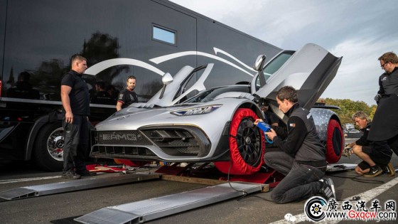打破GT2 RS记录，梅赛德斯-AMG ONE成纽北“最速量产车”