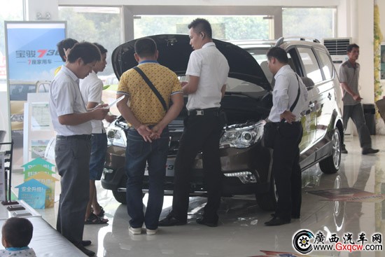 看车1.jpg