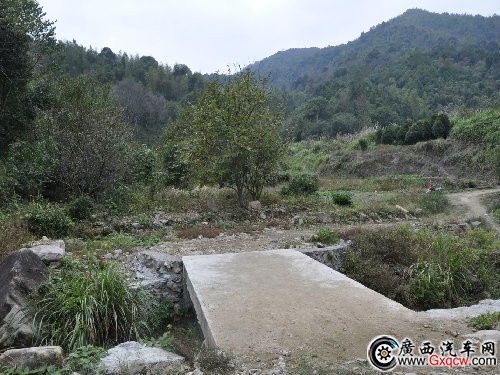 配图6：江铃_溪桥工程no.176便民桥2013年12月在山岭村落成.jpg